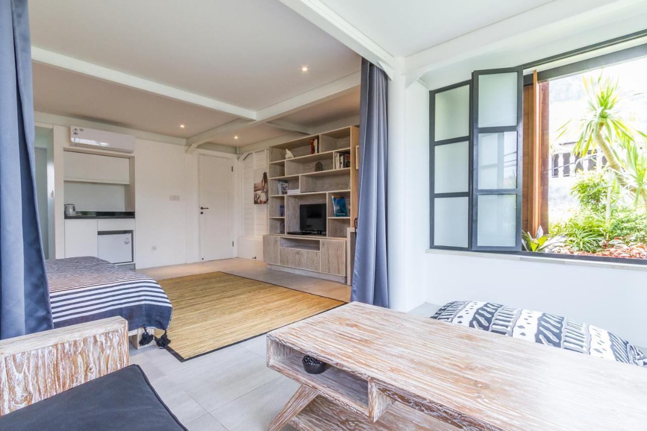 Batu Bolong Studio Чангу Экстерьер фото